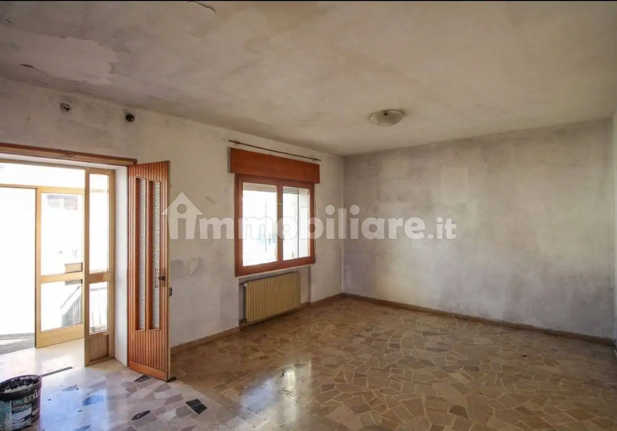 Villa bifamiliare 83 m², San Martino, Colle Umberto - foto 5