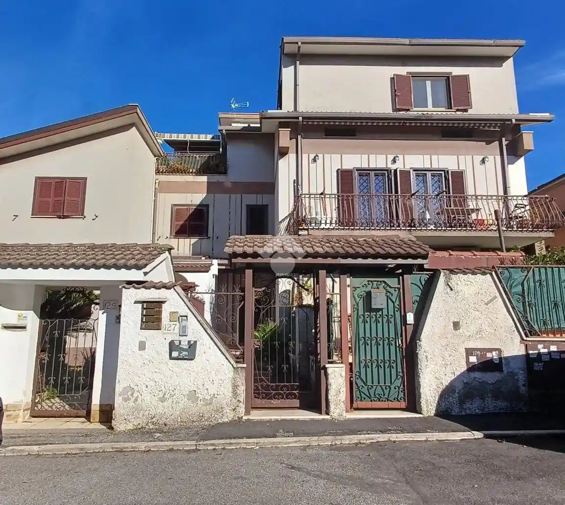 Quadrilocale via Bivongi 127, Anagnina, Roma - foto 2