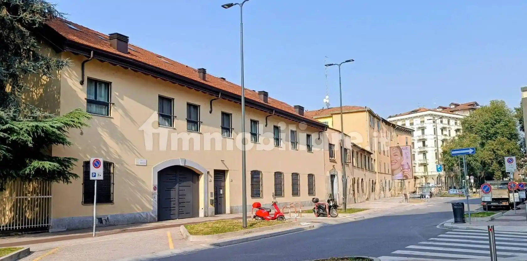 Trilocale via Col Moschin 8, Corso San Gottardo, Milano - foto 2