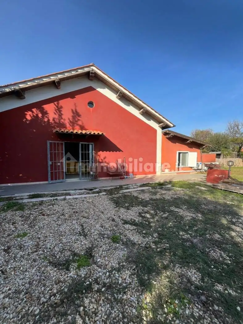 Villetta a schiera in vendita a Fiumicino