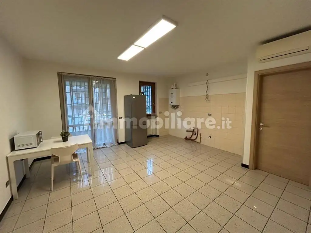 Appartamento in affitto a Corsico