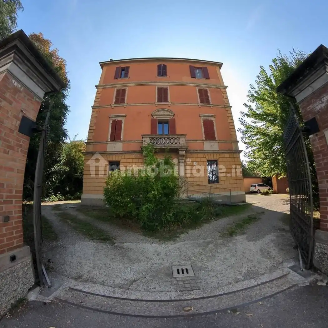 Appartamento in vendita a Bologna