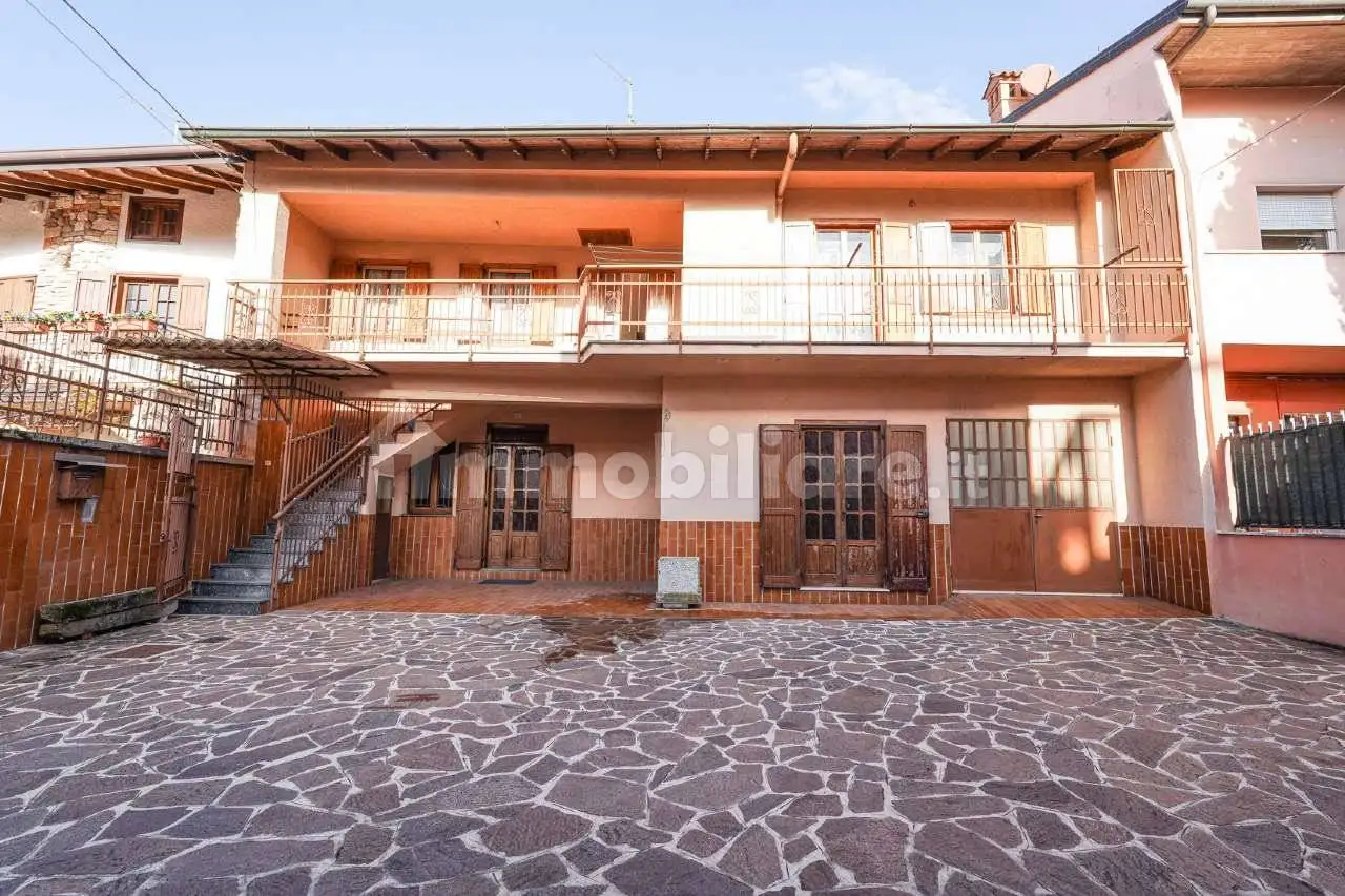 Appartamento in vendita a Terno d'Isola