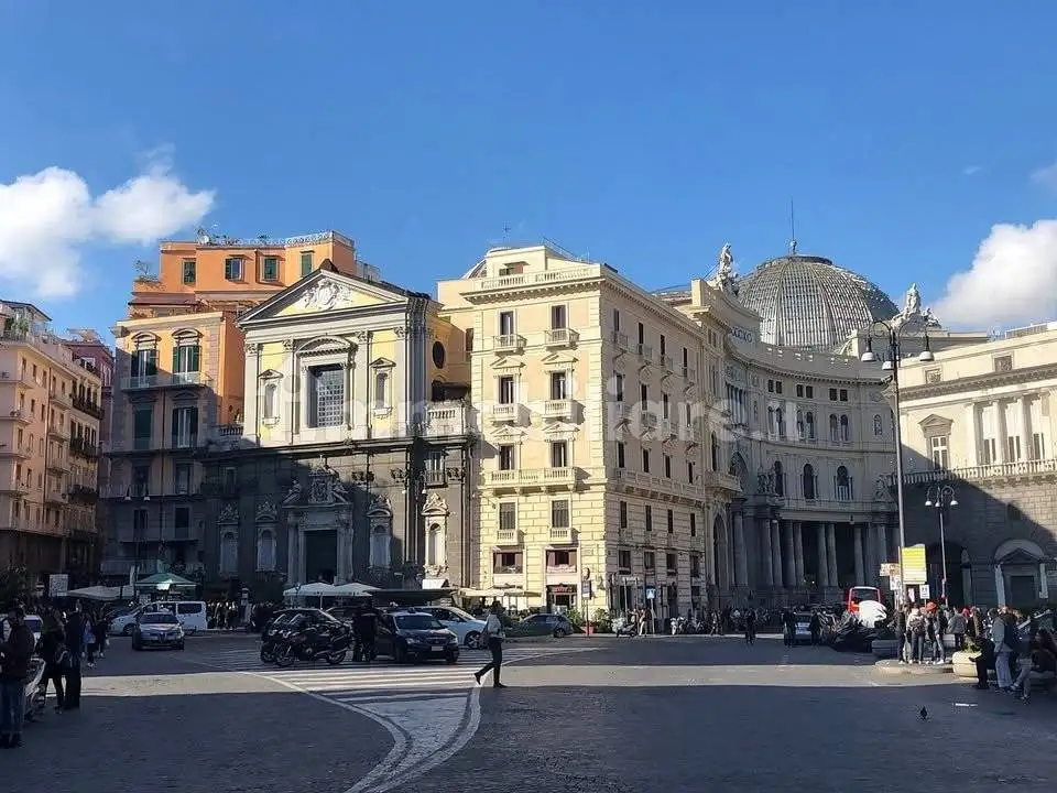 Appartamento in affitto a Napoli