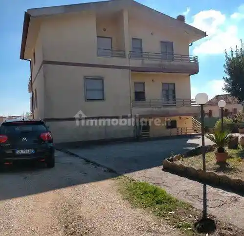 Villa in vendita a Cisterna di Latina