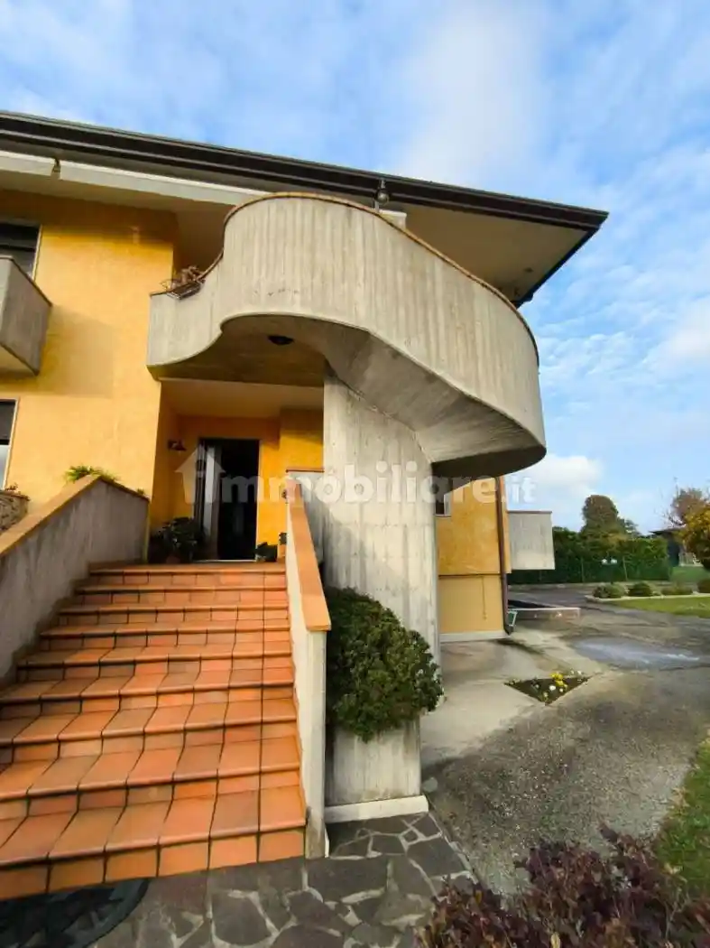 Quadrilocale via Camillo Benso di Cavour, Centro, Camponogara - foto 2