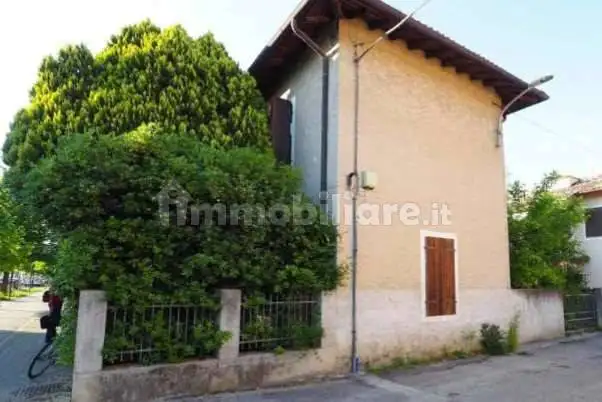 Villetta a schiera in asta a Pordenone