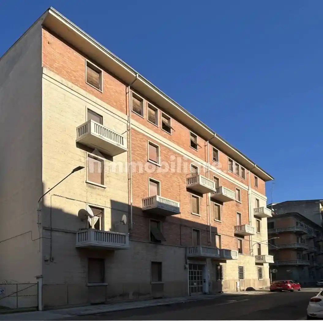 Trilocale via Lorenzo Burgonzio 8, Ospedale, Alessandria - foto 2