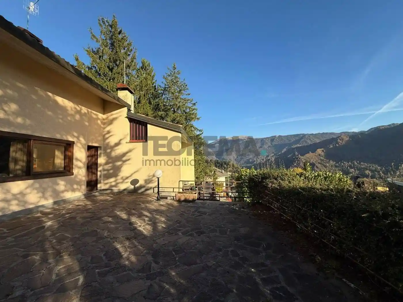 Villa bifamiliare via Edmondo De Amicis 44, Centro, Castione della Presolana - foto 2