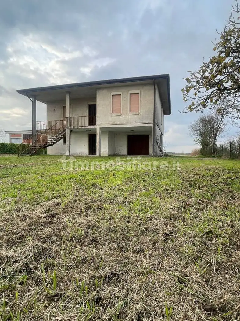 Villa in vendita a Fossò