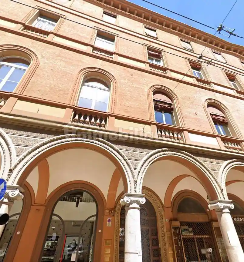 Trilocale via Farini , 24, Centro Storico, Bologna - foto 2