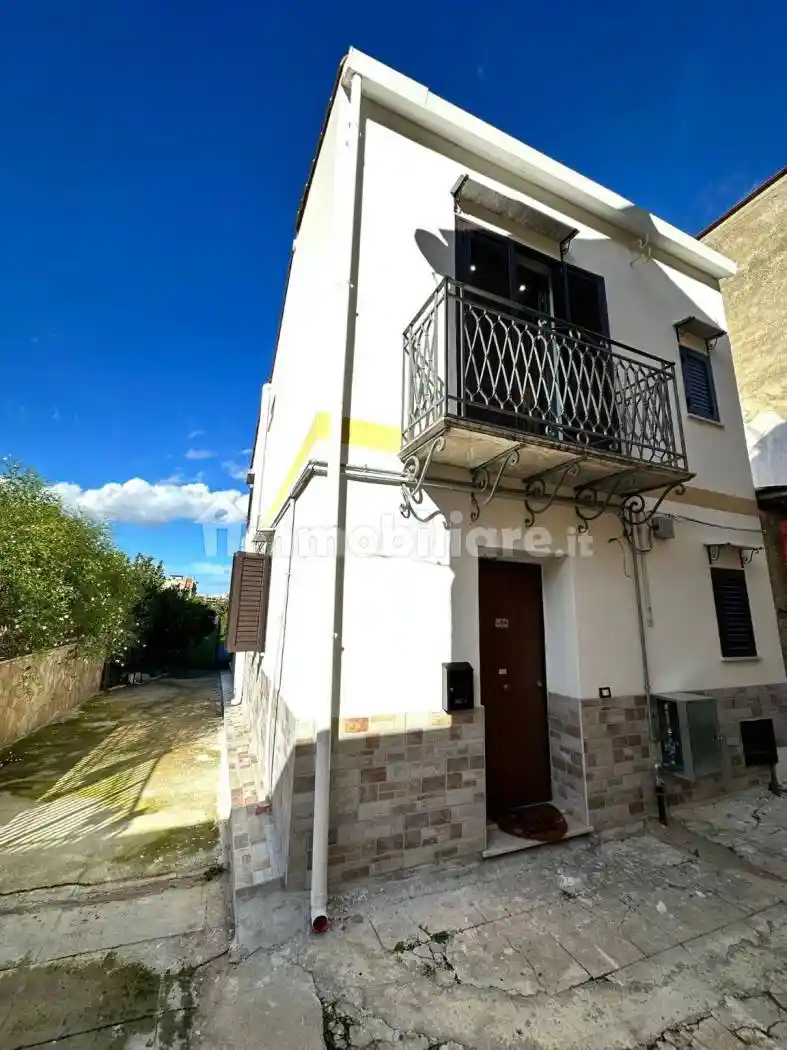 Terratetto unifamiliare Cortile Cardinale 16, Belmonte Chiavelli, Palermo - foto 3