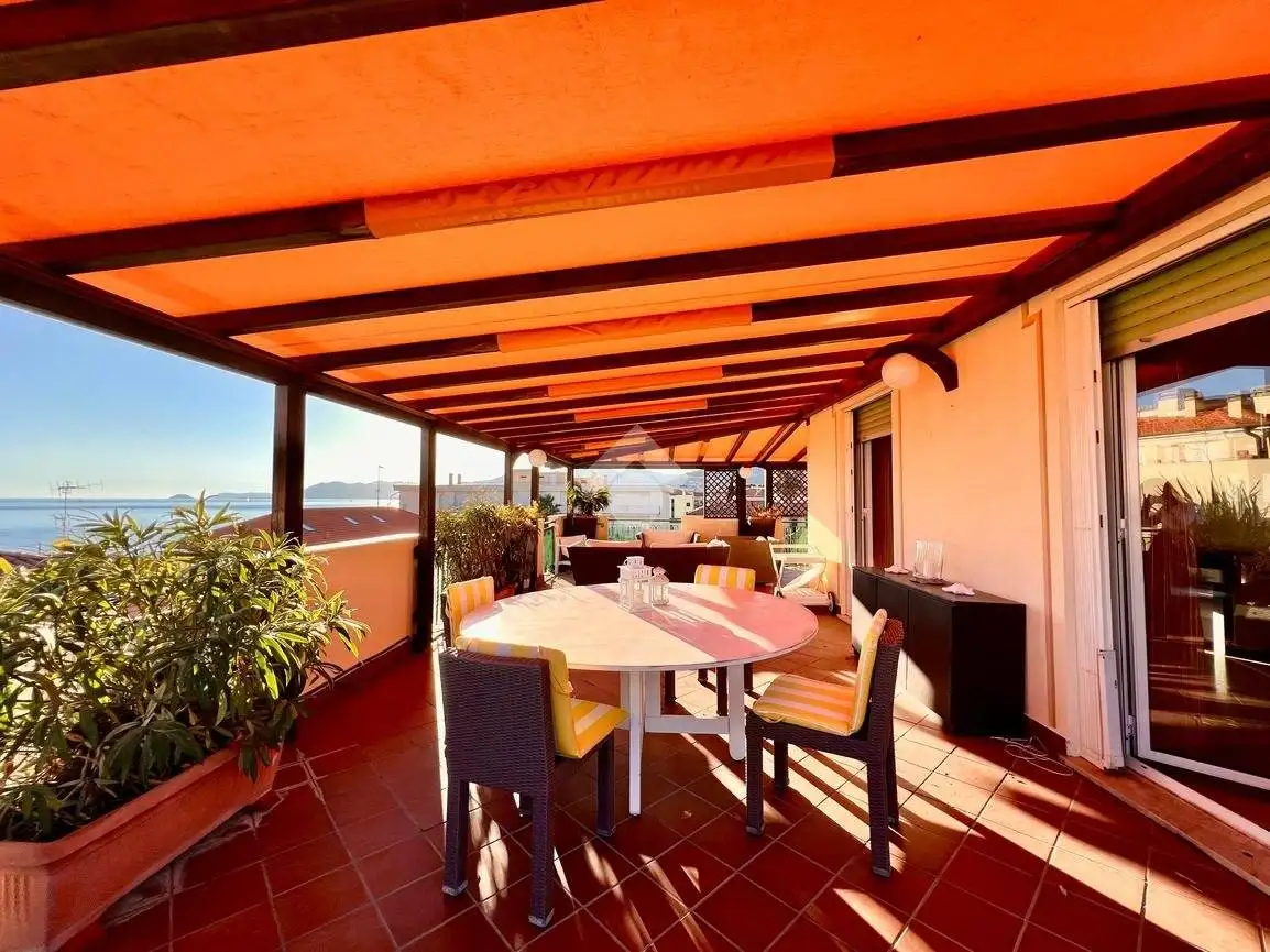 Quadrilocale via XXV Aprile 64, Borgio, Borgio Verezzi - foto 2