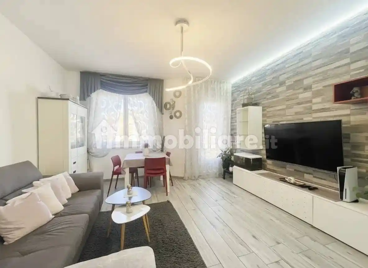 Quadrilocale via Niccolò Machiavelli 2, Ospedale, Busto Arsizio - foto 4