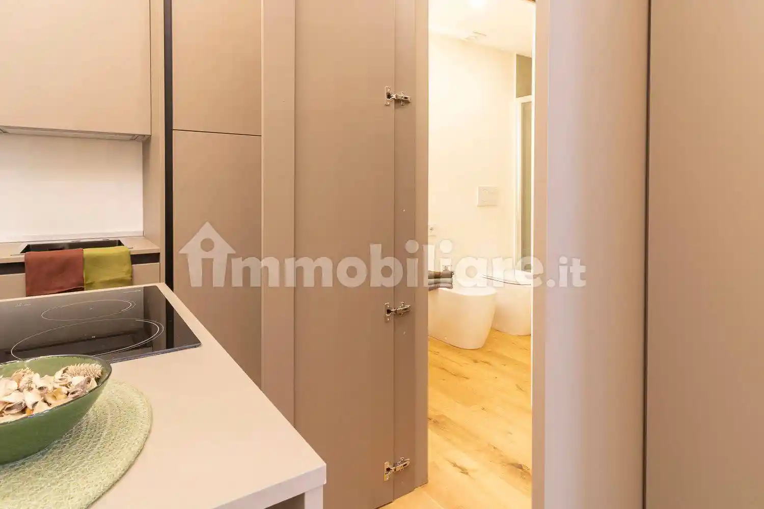 Bilocale via Pietro Custodi 16, Corso San Gottardo, Milano - foto 5