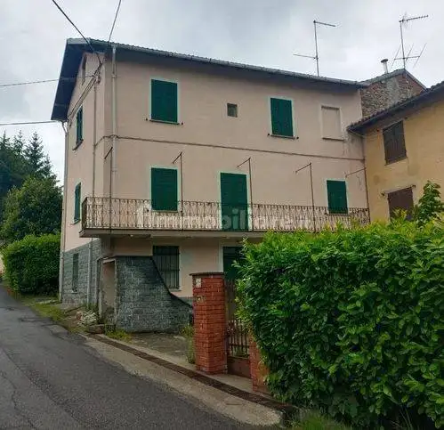 Villa in vendita a Parodi Ligure