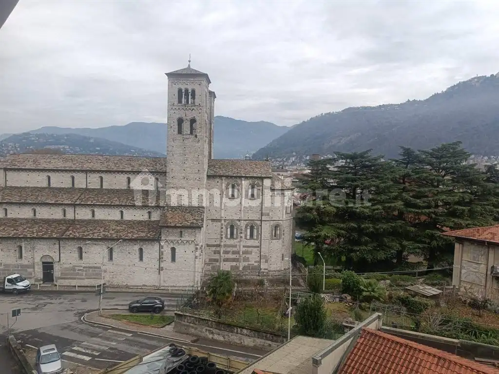 Appartamento in affitto a Como
