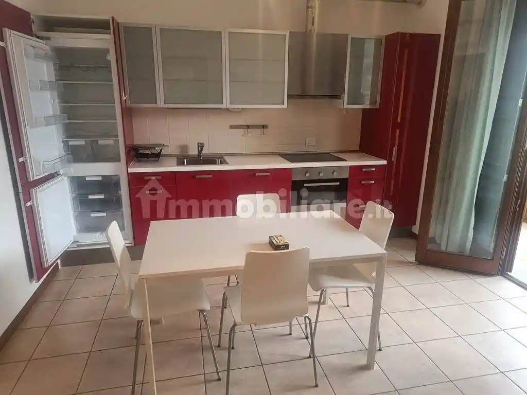 Bilocale ottimo stato, quarto piano, Sant'Abbondio, Como - foto 2