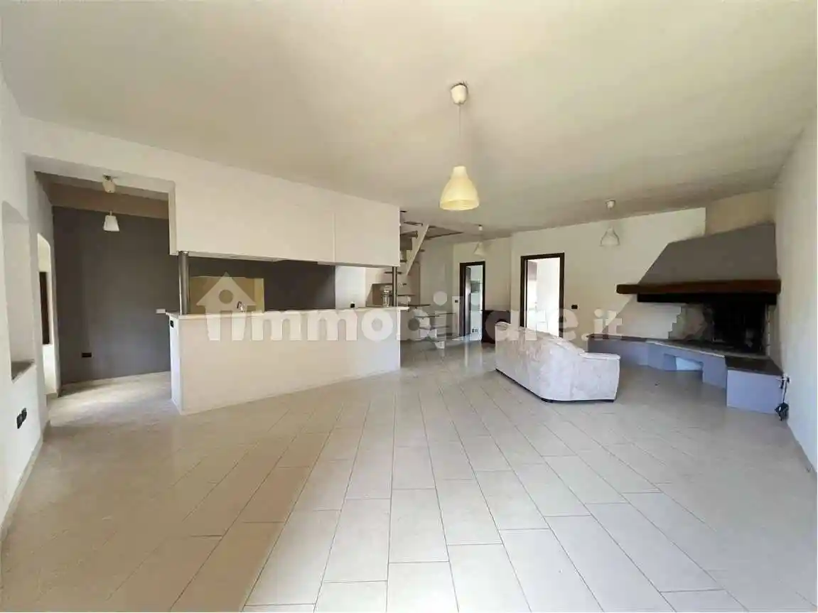 Trilocale via carlo marx, 30, Baiano, San Martino in Trignano, Spoleto - foto 2