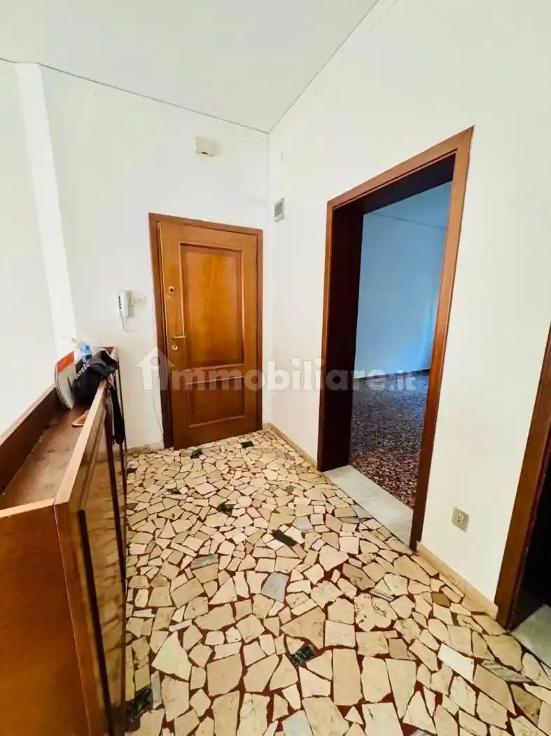 Trilocale via Bonifacio Veneziano, Cipressina, Venezia - foto 4