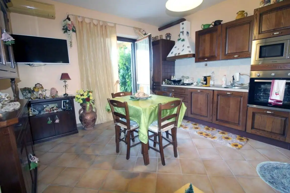 Appartamento in vendita a Poggio Mirteto