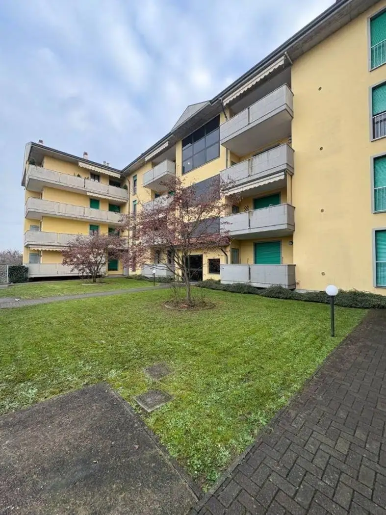 Appartamento in vendita a Trecate