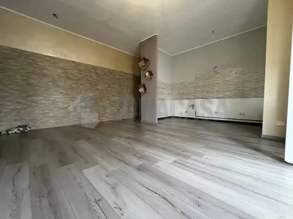 Trilocale via San Michele del Carso, Centro, Busto Garolfo - foto 4