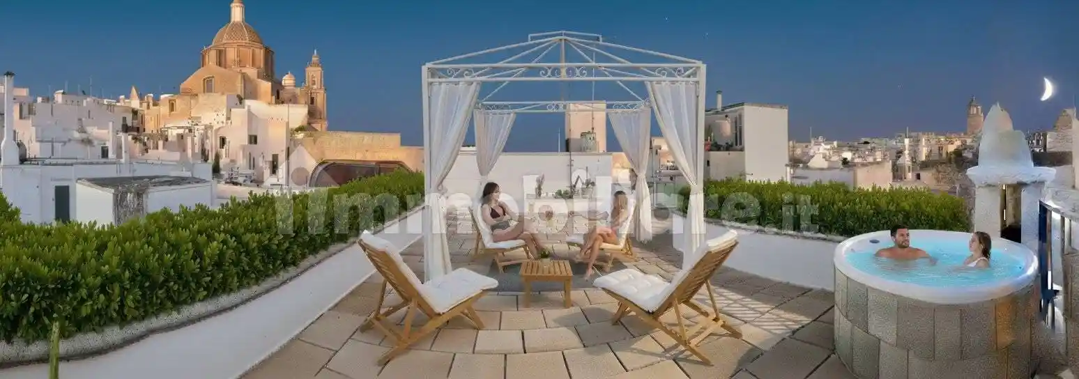 Quadrilocale via Alfonso Giovine 1, Centro Storico, Ostuni - foto 4