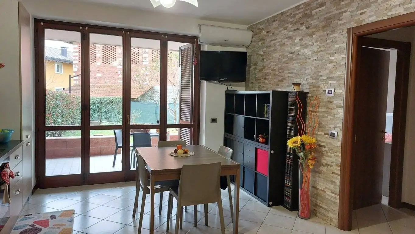 Bilocale via Principe Umberto, Centro, Borgomanero - foto 2