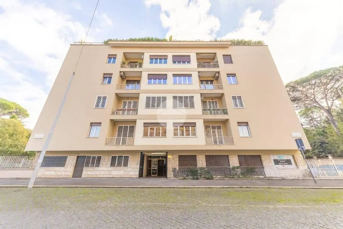 Appartamento in vendita a Roma