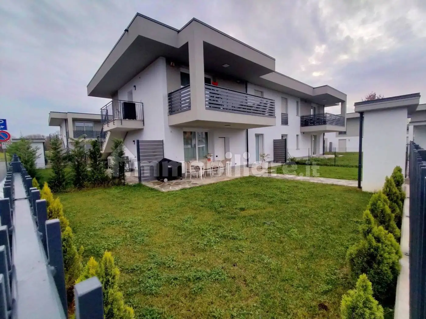 Trilocale via Cristoforo Colombo 20, Centro, Capriate San Gervasio - foto 3