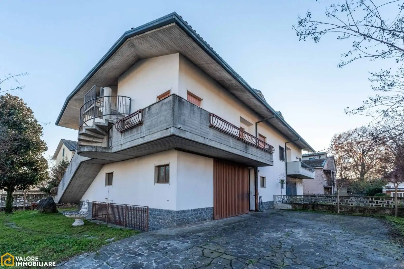 Villa in vendita a Rodano