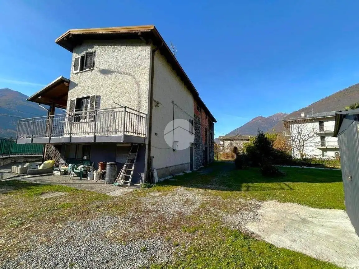 Casa indipendente in vendita a Poggiridenti