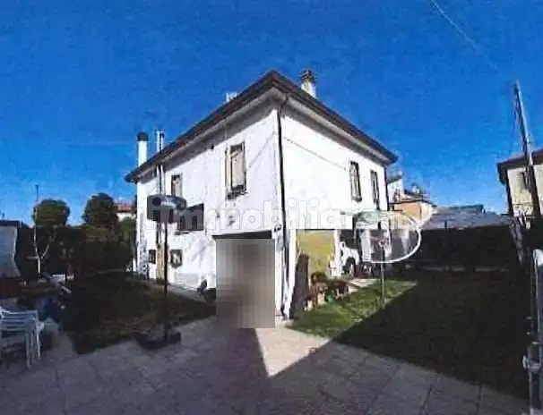 Casa indipendente in asta a Venezia