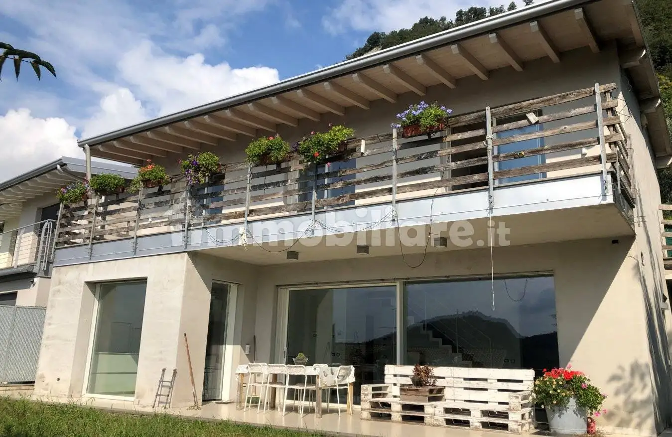 Villa in asta a Sarnico