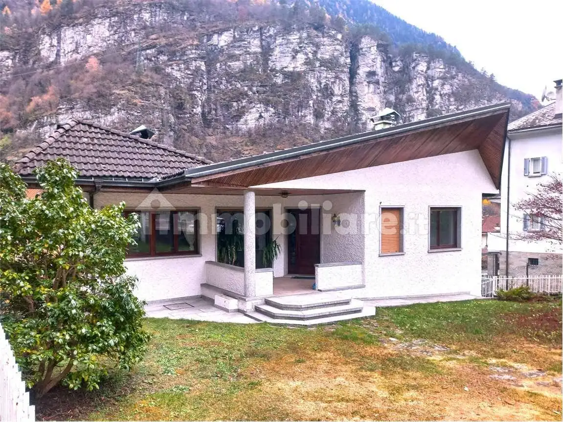 Villa in vendita a Varzo