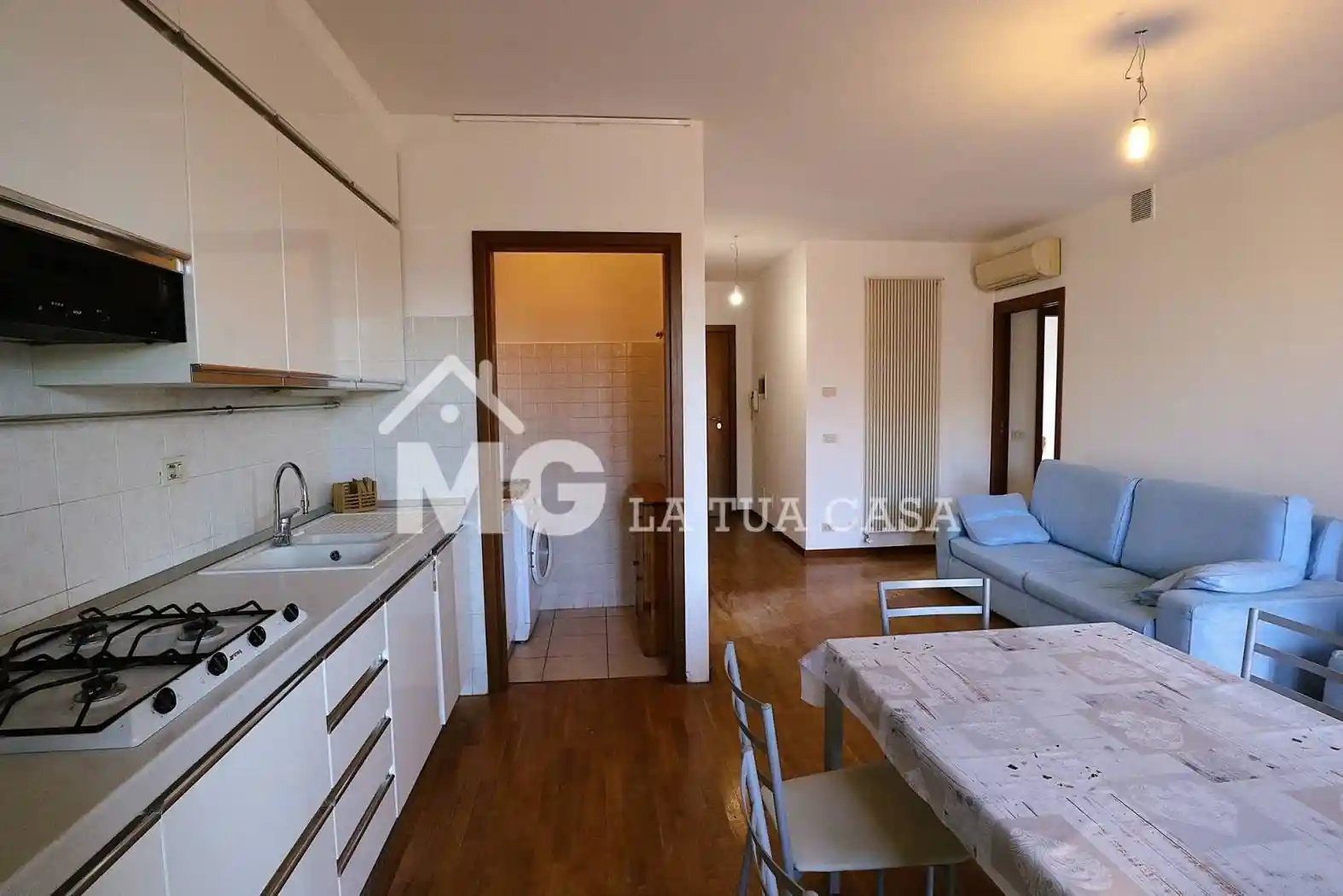 Trilocale buono stato, terzo piano, Crocetta, Modena - foto 2