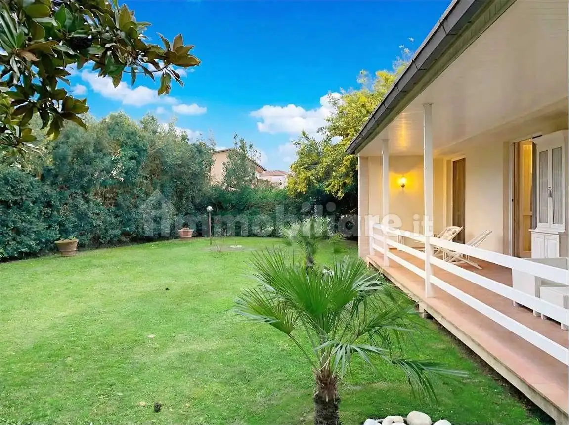 Villa unifamiliare via Fratelli Cervi, 18, Centro, Forte dei Marmi - foto 4