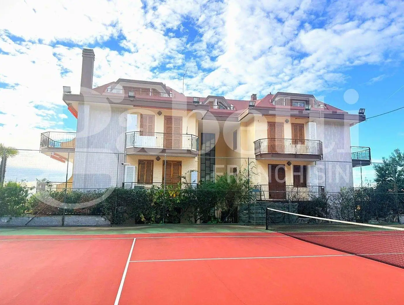 Appartamento in vendita a Costarainera