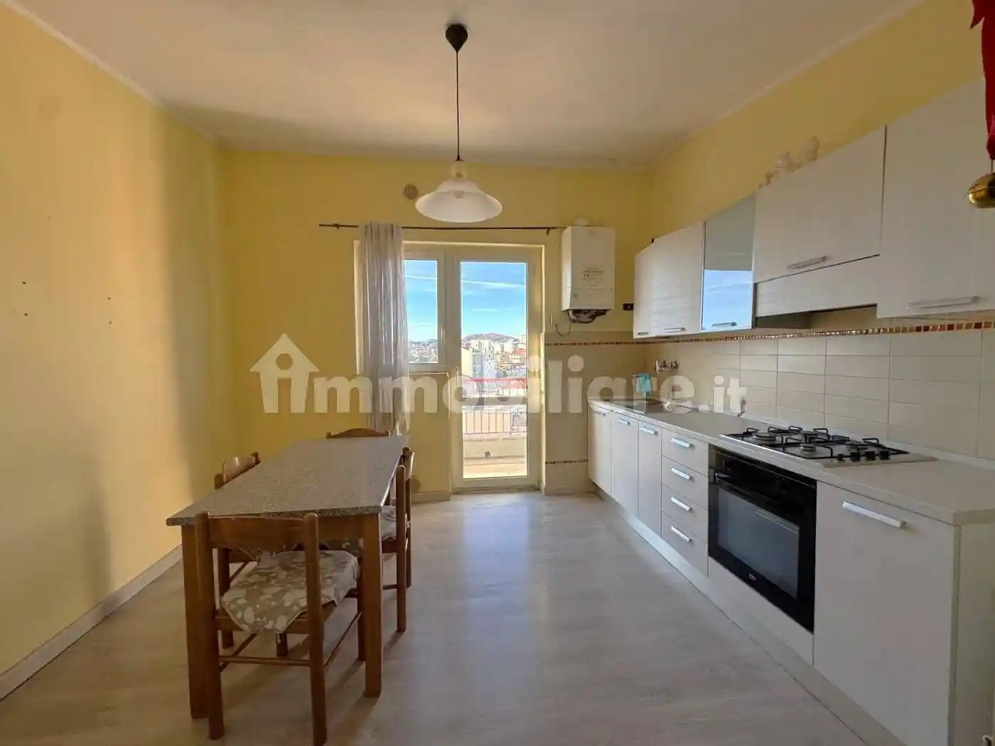 Appartamento buono stato, sesto piano, Semicentro, Campobasso - foto 3