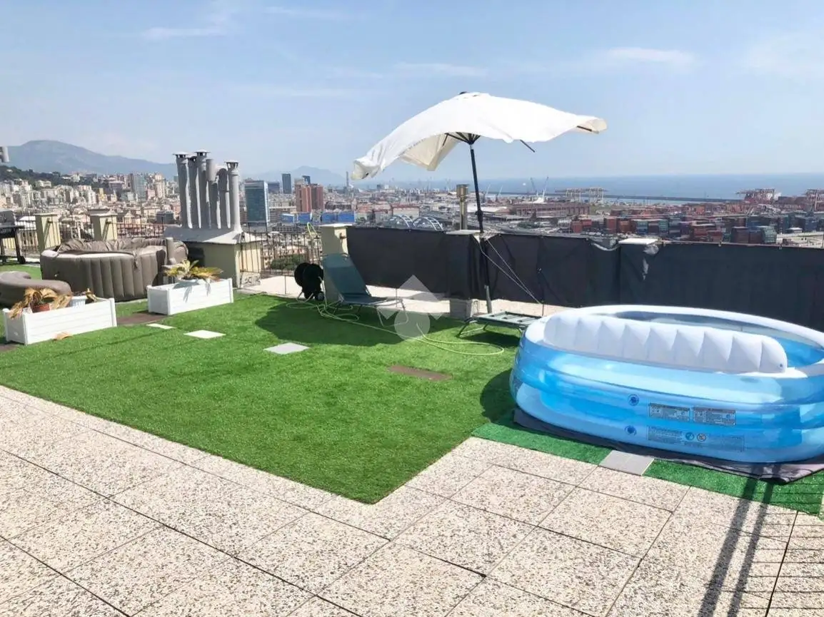 Appartamento in vendita a Genova