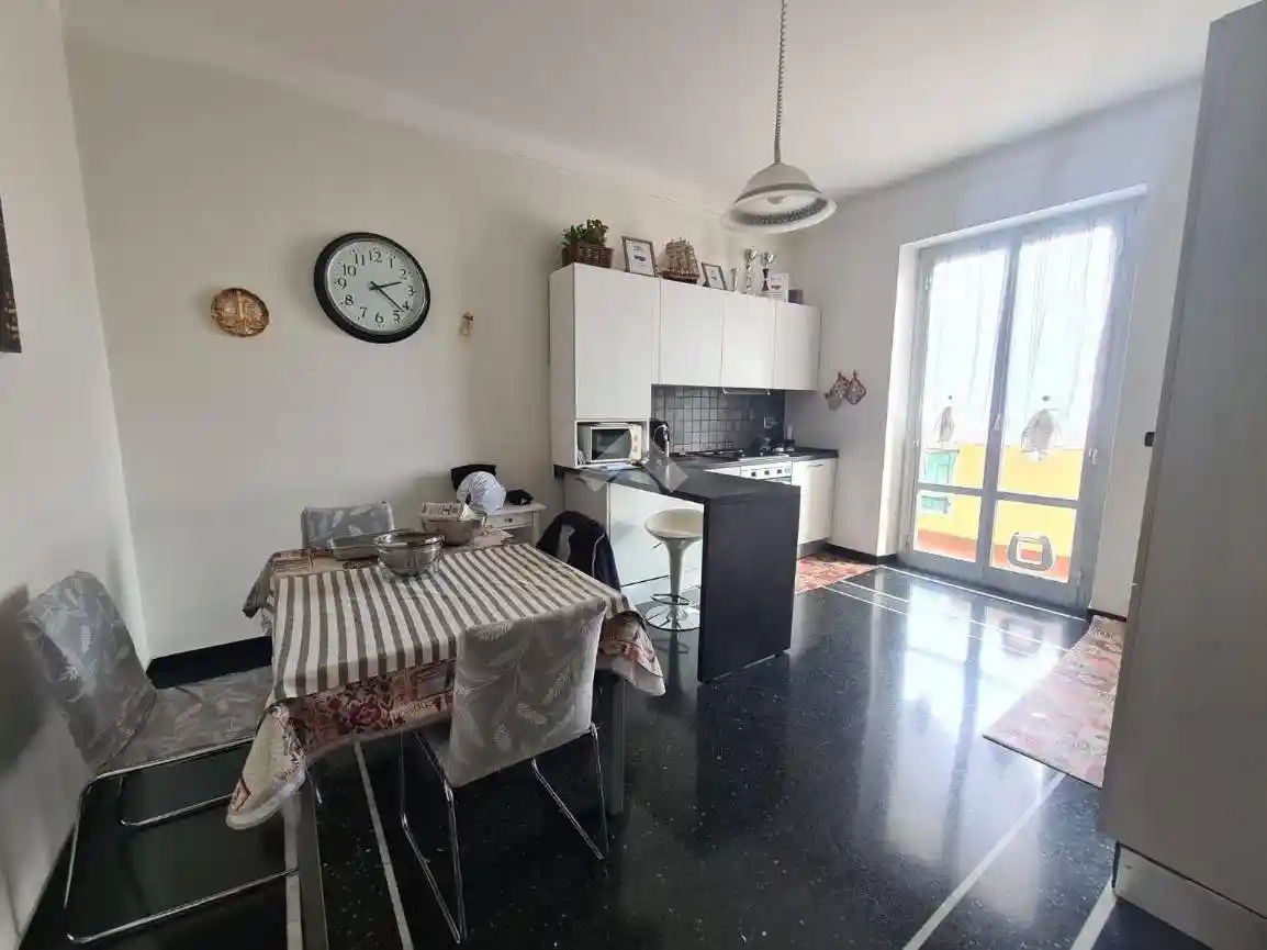 Trilocale via elsa 06, Cornigliano, Genova - foto 5