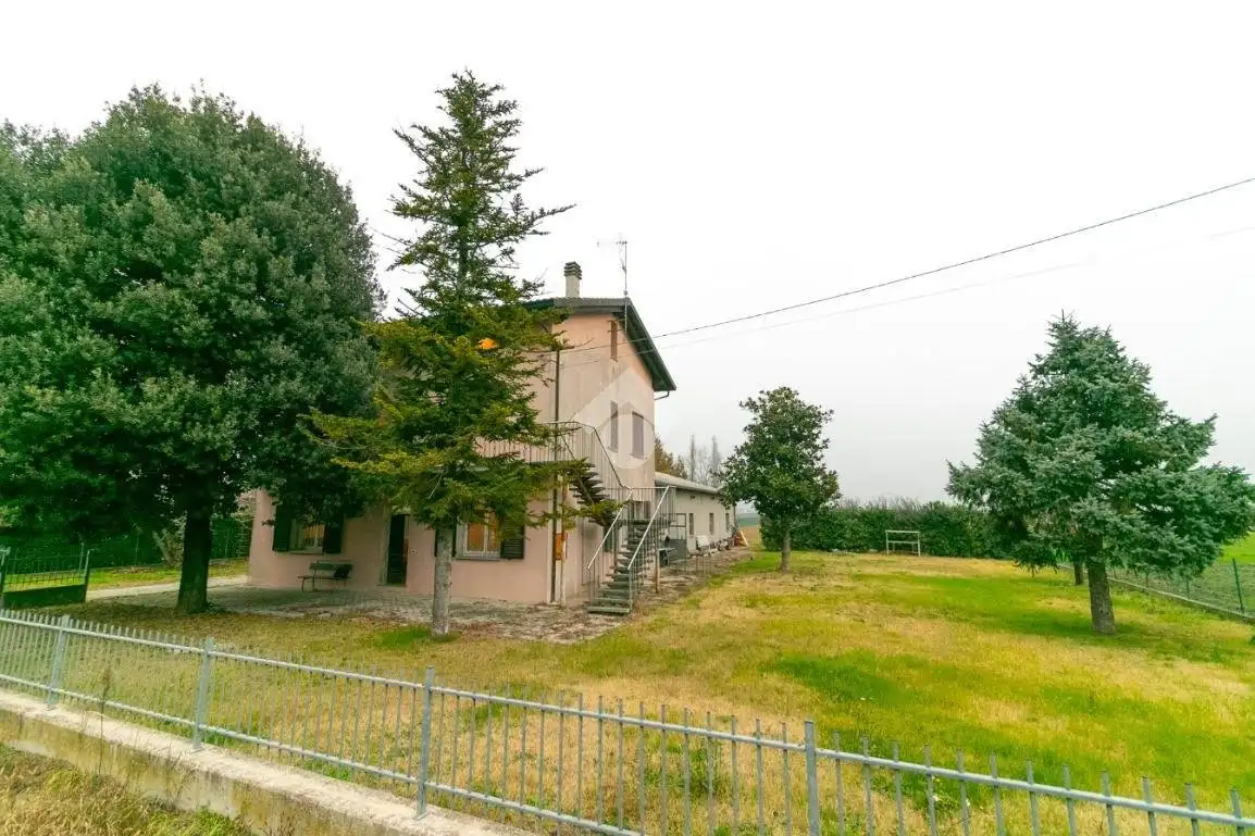 Casa indipendente in vendita a Ravenna