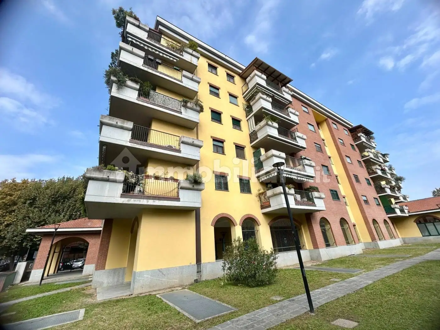 Appartamento in vendita a Cesano Boscone