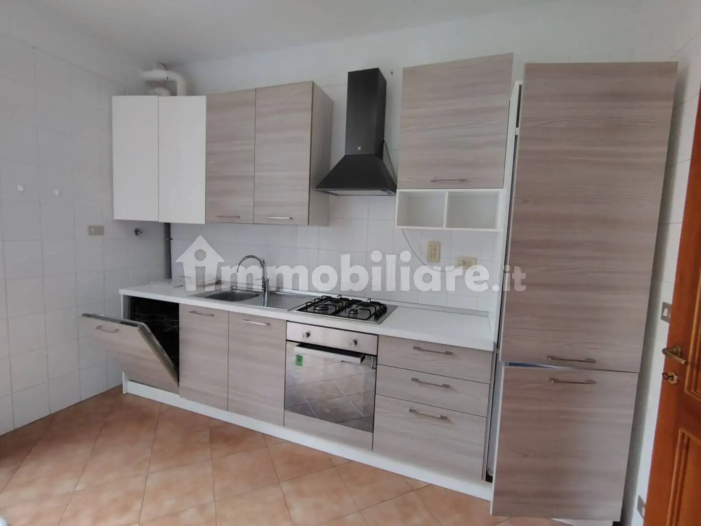 Trilocale via Giorgione, Centro Storico, Reggio Emilia - foto 5