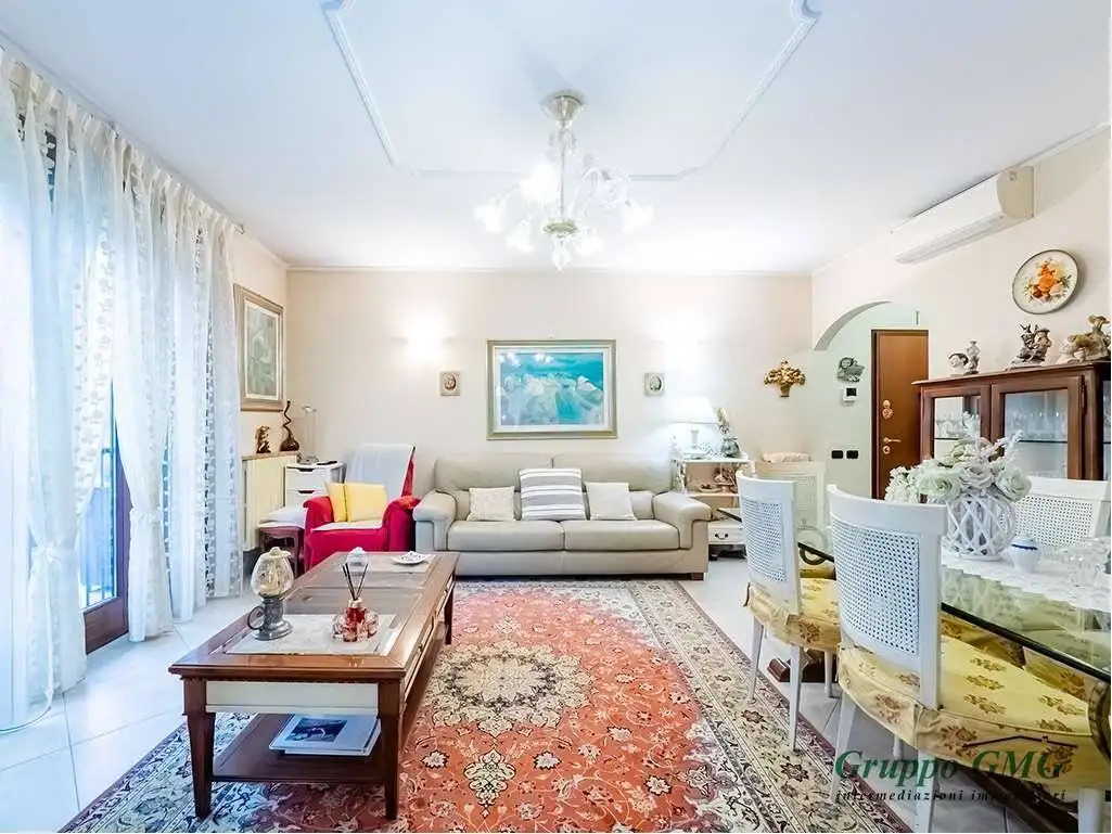 Trilocale via giusti, 8, Centro, Cernusco sul Naviglio - foto 5