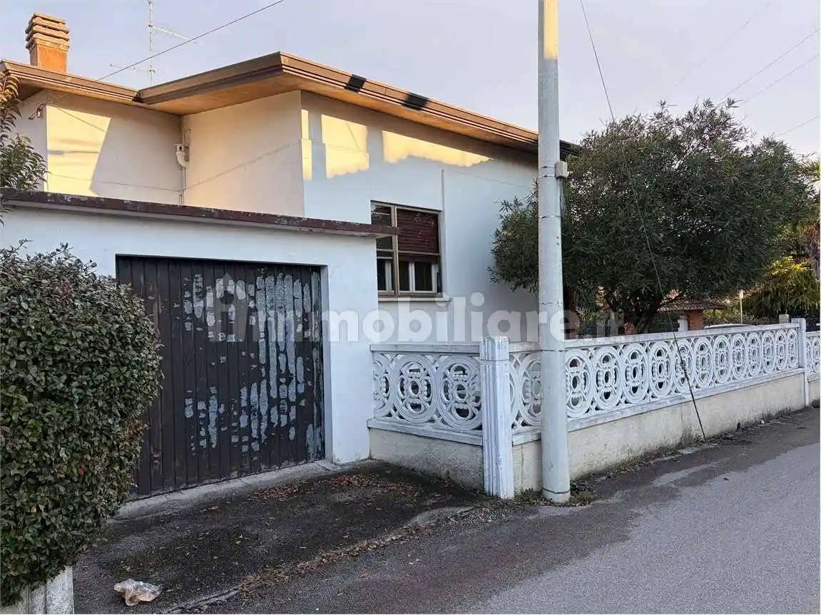 Terratetto unifamiliare via Sclavons, Centro, Cordenons - foto 5