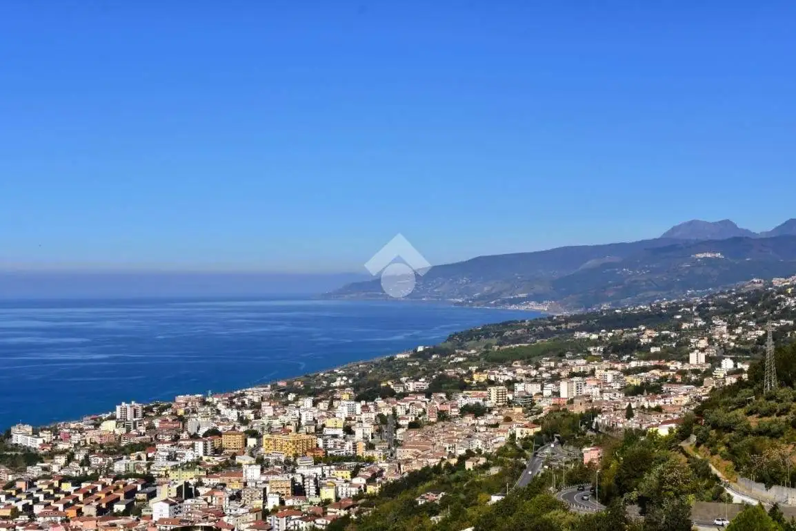 Appartamento in vendita a Paola