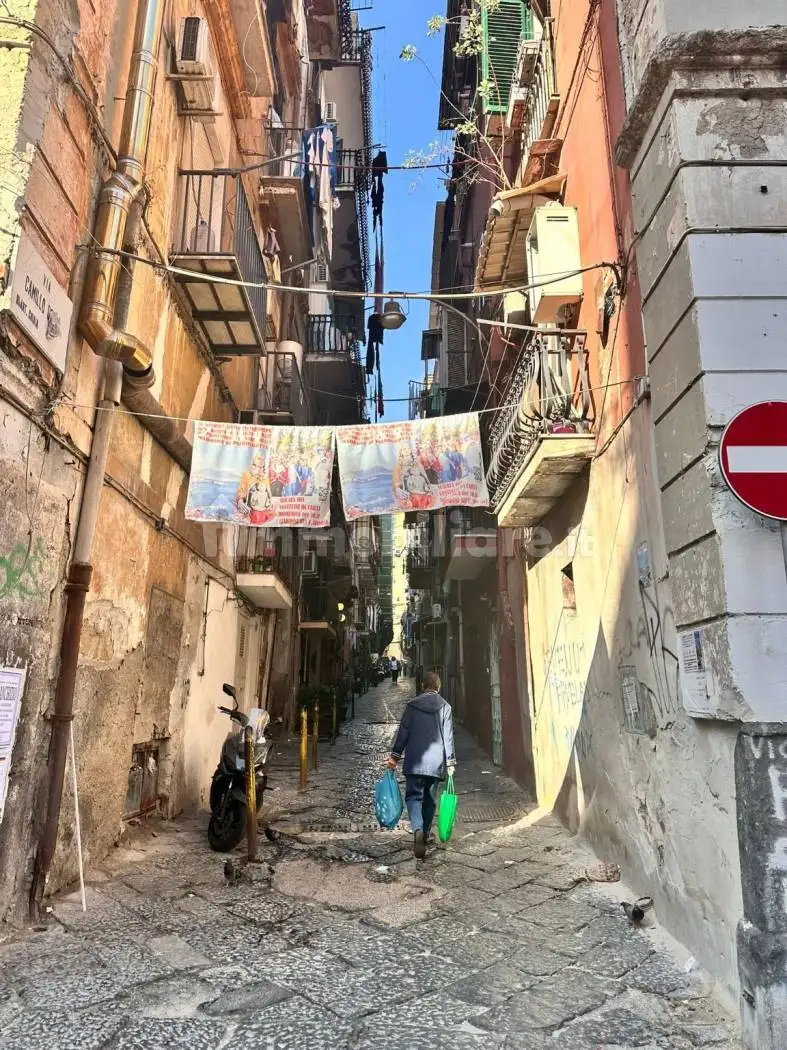 Appartamento in vendita a Napoli