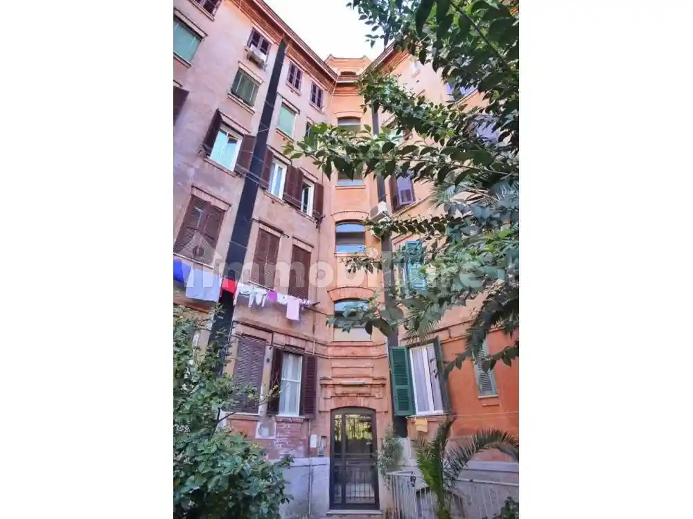 Bilocale piazza di Santa Maria Liberatrice, Testaccio, Roma - foto 4